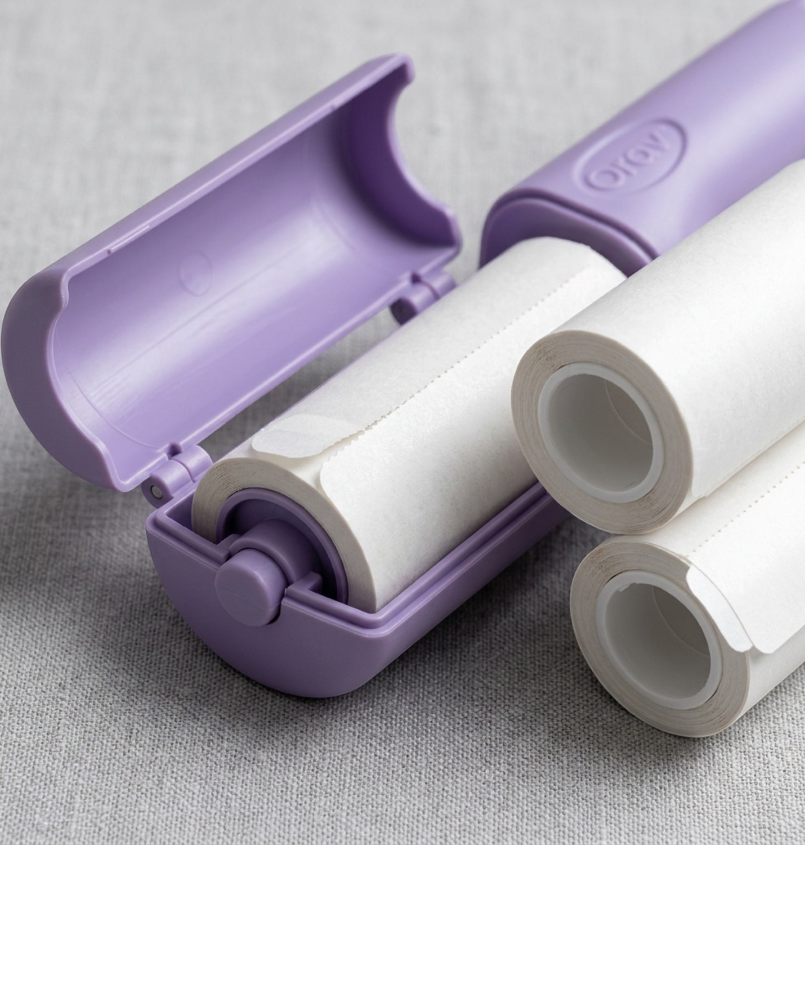 Orav Folding Travel Adhesive Lint Roller 7 cm with 2 Refills Lavender - Detail view